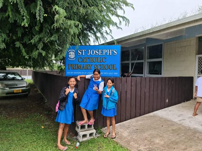St Joseph's Rarotonga send their best wishes to all you children in lockdown. 